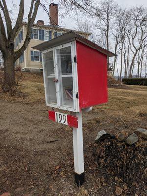 Community library box, Belfast ME