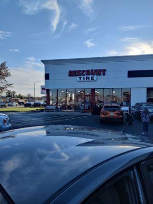 Discount tire Naperville