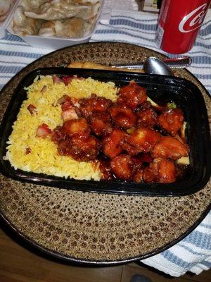 General Tso Chicken  combo plate (white meat)