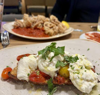 Burrata garlic bread