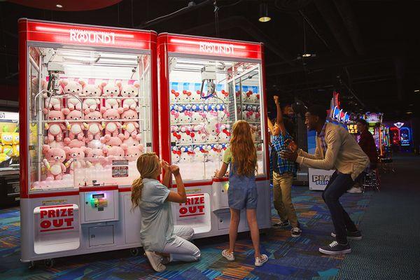 Round1, Bar near you, Crane game near you, things to do with kids, Japanese game, Hello Kitty, Sanrio, San-X, Rilakkuma, Japanese Figure