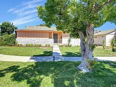 7124 Teesdale Ave, North Hollywood, CA 91605
Represented Seller