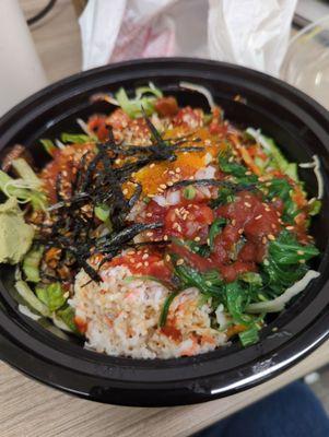 Tuna poke bowl