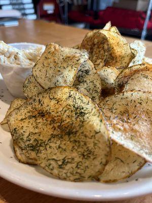 Housemade dill & vinegar chips