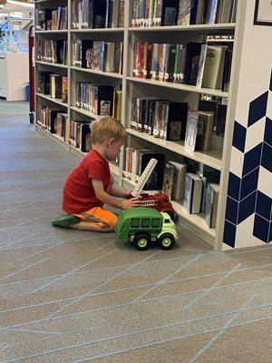 Lewis & Clark Library