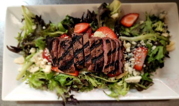 Steak & Strawberry Salad