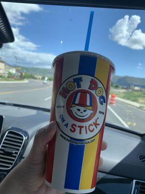 Giant diet lemonade for less than 5 bucks! I love their cheerful cups, too.