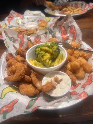 Fried shrimp meal