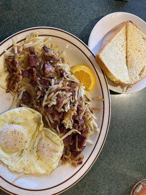 Corned beef hash, eggs, toast