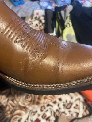 Cracked boot