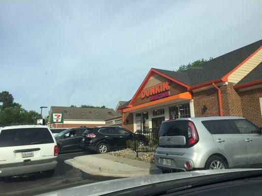 Dunkin' Drive Thru