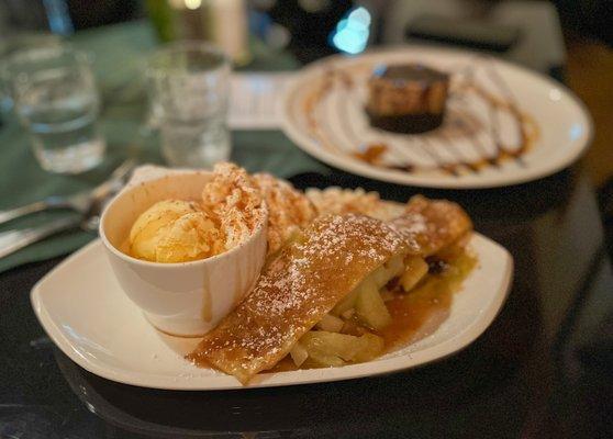 Apple Strudel with ice cream