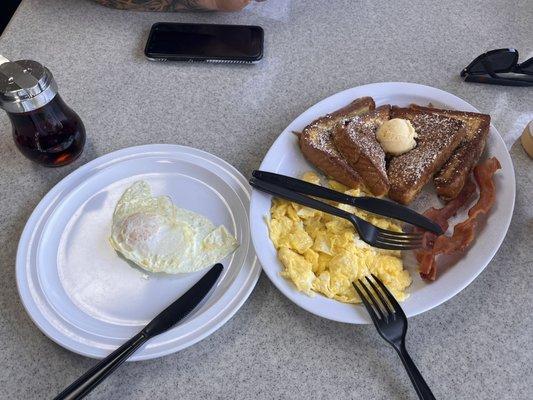 French Toast Combo w/extra over easy egg Yummerz