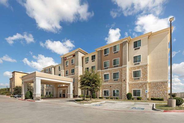 Best Western Plus Buda Austin Inn & Suites