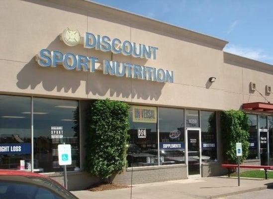 Discount Sport Nutrition OKC is located in Northwest Oklahoma City at Northwest Expressway & Rockwell Ave.  405-721-3300.