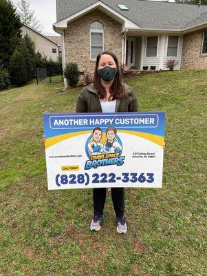 Alex Amour - Asheville, NC 28803 - crawl space vapor barrier and dehumidifier