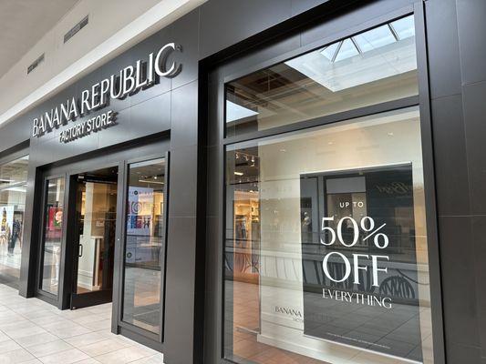 Banana Republic Factory Store