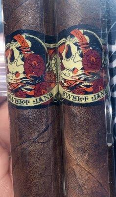 Sweet Jane Dark Wood Maduros