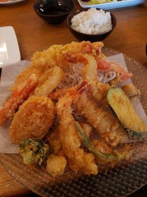 Tempura Moriwase.  Shrimp, crab legs, scallops, and assorted vegetables.