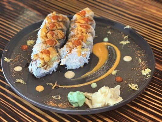 New Orleans Roll 
 California roll topped with baked crawfish and special chef sauce.