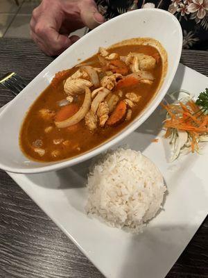 Massaman curry w/ chicken