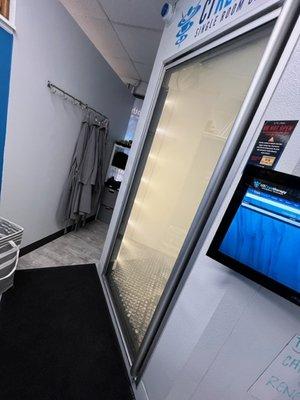 Fully Electric Whole Body Cryotherapy Chamber