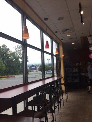 Dunkin Donuts of Milford PA -- 103-141 Strand St / Route 209 / Route 6, Milford PA              Interior