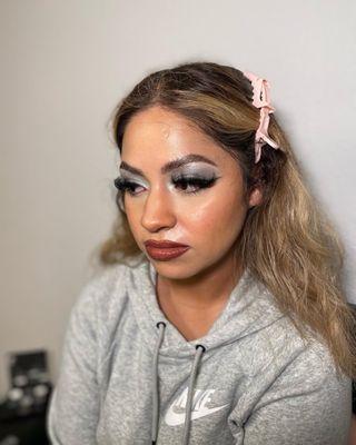 Event makeup glam