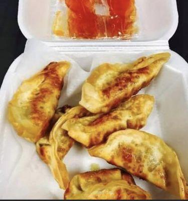 gyoza (pork dumpling)