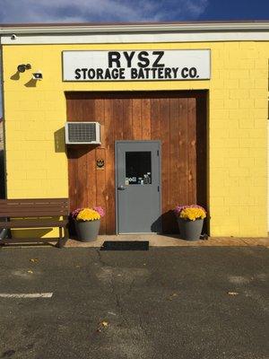 Rysz Storage Battery Co