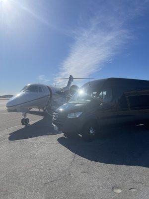 14 Pax Mercedes Sprinter @ Private Aviation