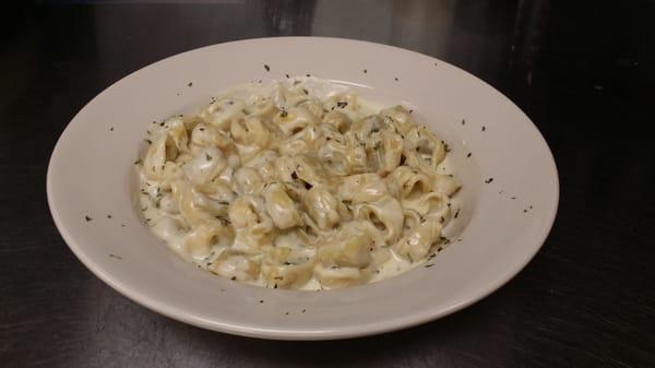 Tortellini Alfredo