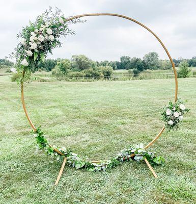 Love this Circle Arch that Venue 5126 has. It's a beautiful backdrop for a ceremony.