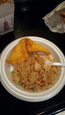 Hot and fresh! My cream cheese wonton were freshly made and my rice is as well!!