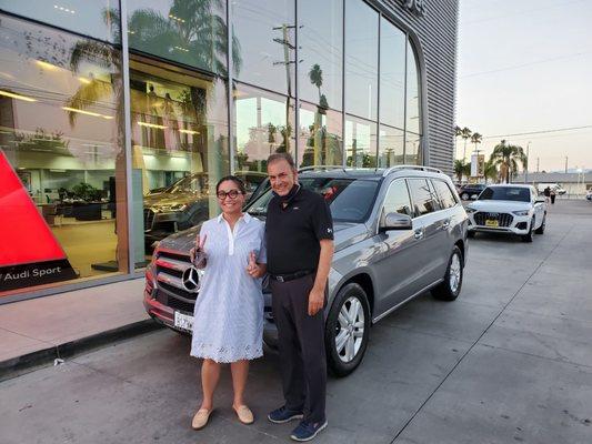 My wife with David who sold us this amazing GL450, we're so happy