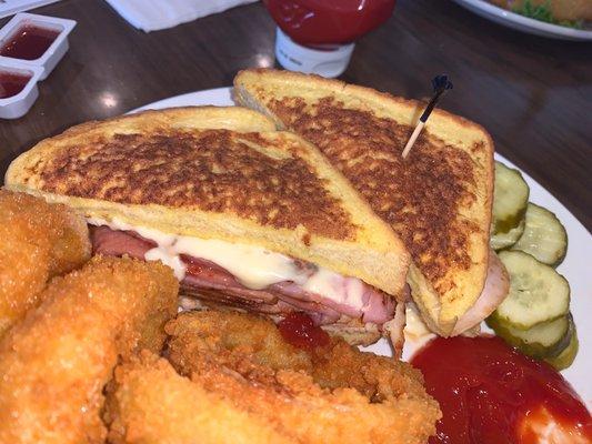 Monte Cristo with onion rings