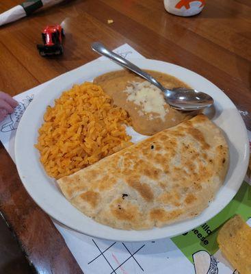 Kids plate with a beef quesadilla