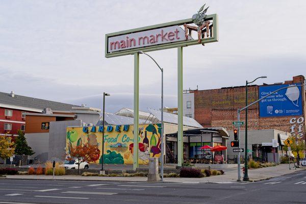 Outside view from Main Ave