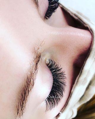 Volume lashes