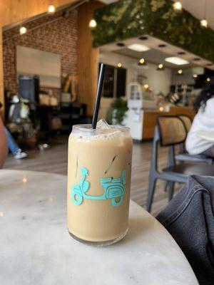 Iced vanilla latte