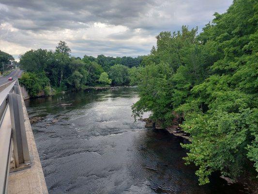 Windsor Center River Trail