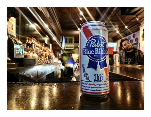 Casual PBR @ Gammon's Pub . 4264 N Lincoln Ave, Chicago, IL. Cool !