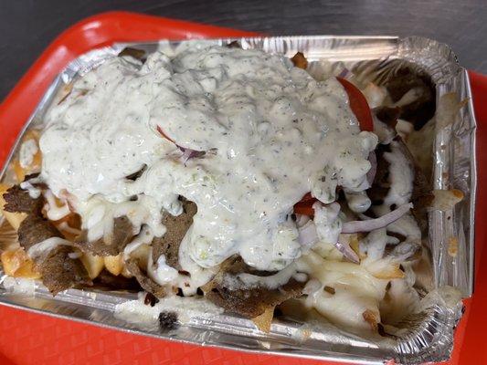 Cheesy gyro fries