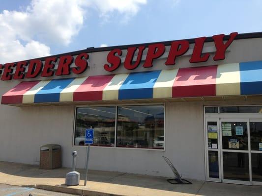 Feeders Pet Supply