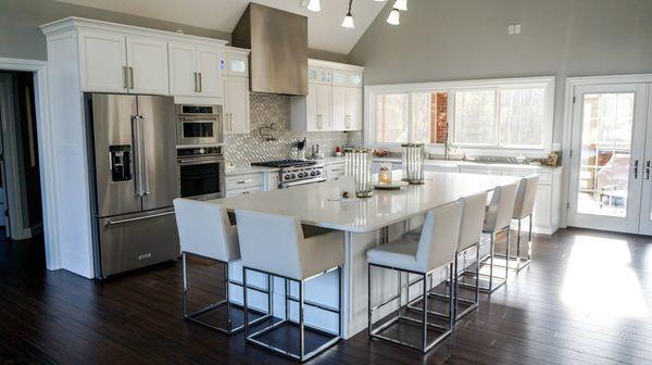 White Quartz Kitchen (full view)