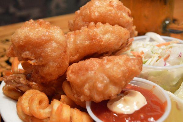 Zesty Delights: Fried Shrimp with a Squeeze of Lemon.