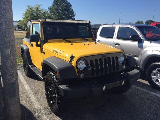 Look at this Pre-owned Jeep Wrangler!!