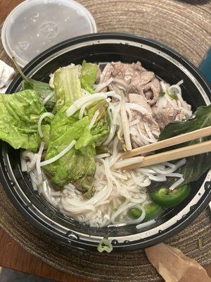 Beef Pho made with .... romaine lettuce???!!!