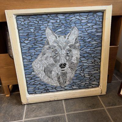 glass mosaic on window - Wolf