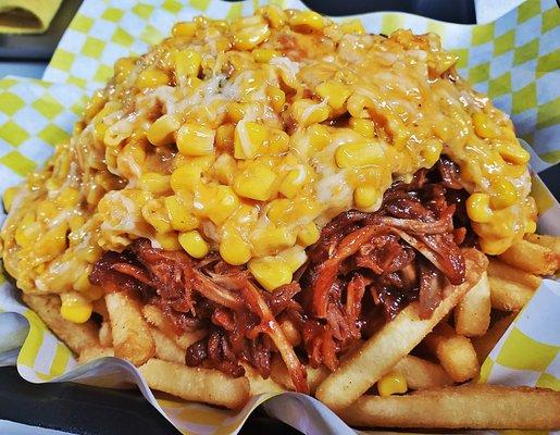 Crazy Fries. that will make you ask for more.
Shredded BBQ pulled pork, fried corn and melted Mexican cheese over a crazy amount of fries.